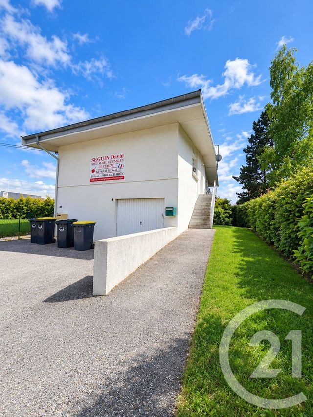 Appartement F4 à louer - 4 pièces - 92.0 m2 - VALDAHON - 25 - FRANCHE-COMTE - Century 21 Avenir Immobilier