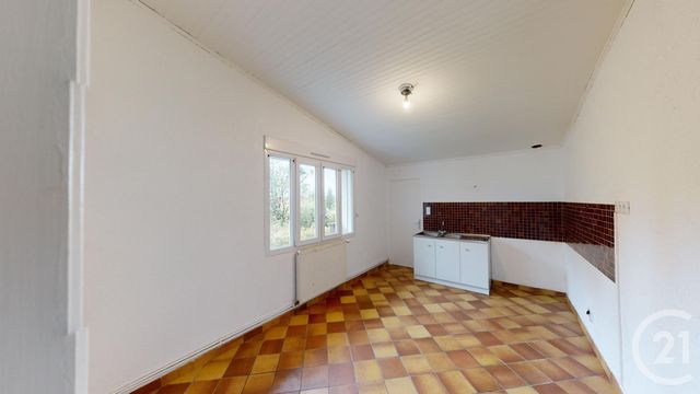 Appartement F4 à louer - 4 pièces - 92.0 m2 - VALDAHON - 25 - FRANCHE-COMTE - Century 21 Avenir Immobilier