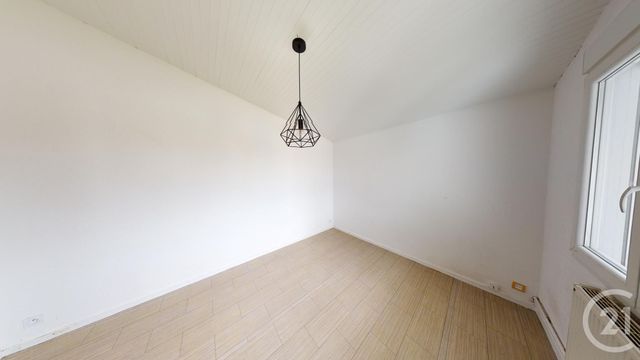 Appartement F4 à louer - 4 pièces - 92.0 m2 - VALDAHON - 25 - FRANCHE-COMTE - Century 21 Avenir Immobilier