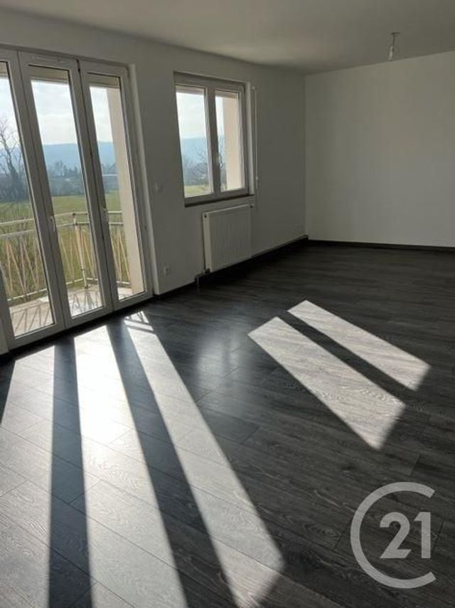 Appartement F4 à louer ORCHAMPS VENNES