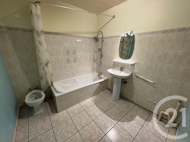 Appartement F3 à vendre - 3 pièces - 70.0 m2 - VERCEL VILLEDIEU LE CAMP - 25 - FRANCHE-COMTE - Century 21 Avenir Immobilier