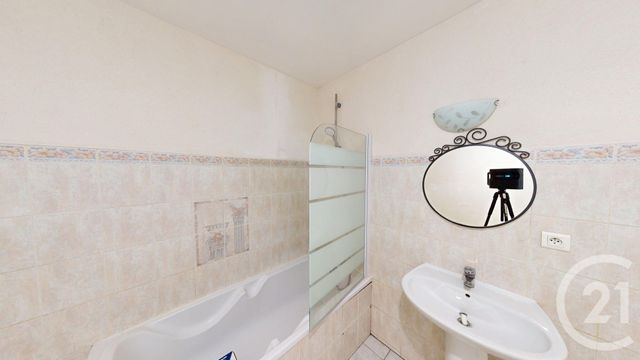 Appartement F4 à vendre - 5 pièces - 89.0 m2 - VERCEL VILLEDIEU LE CAMP - 25 - FRANCHE-COMTE - Century 21 Avenir Immobilier
