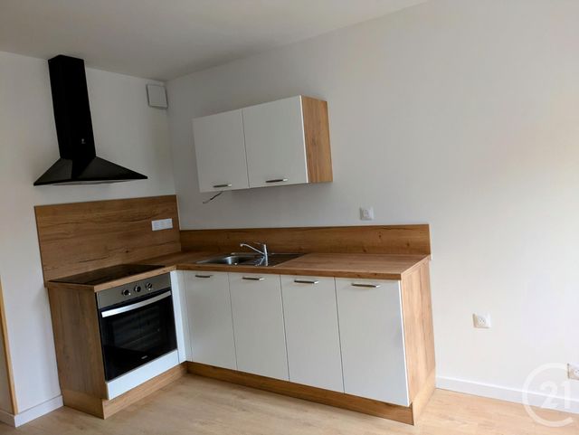 Appartement à louer - 3 pièces - 45.0 m2 - ORNANS - 25 - FRANCHE-COMTE - Century 21 Avenir Immobilier