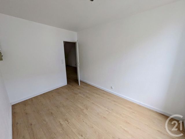Appartement à louer - 3 pièces - 45.0 m2 - ORNANS - 25 - FRANCHE-COMTE - Century 21 Avenir Immobilier