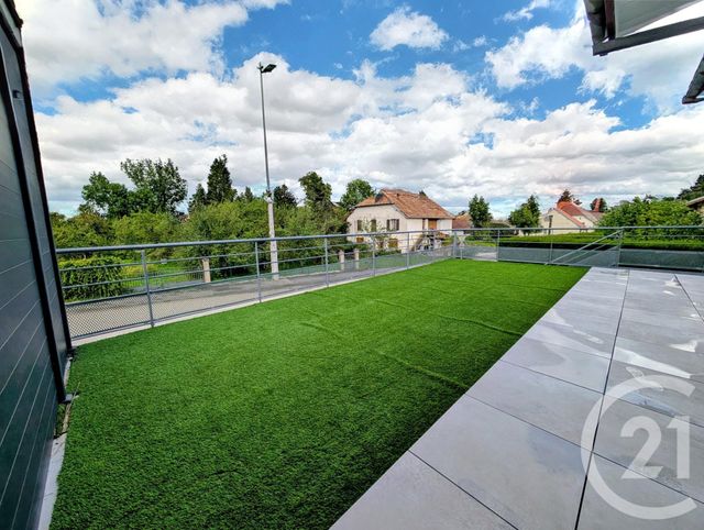 Appartement à louer - 3 pièces - 85.0 m2 - VALDAHON - 25 - FRANCHE-COMTE - Century 21 Avenir Immobilier