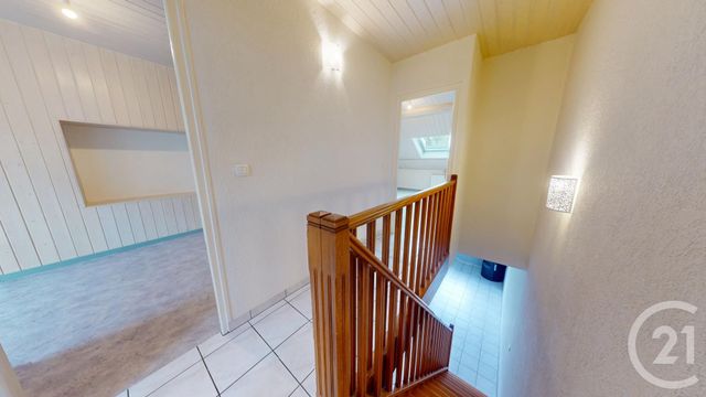 Appartement à louer - 3 pièces - 85.0 m2 - VALDAHON - 25 - FRANCHE-COMTE - Century 21 Avenir Immobilier