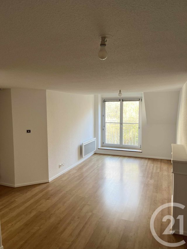 Appartement T2 à louer - 2 pièces - 46.0 m2 - ORNANS - 25 - FRANCHE-COMTE - Century 21 Avenir Immobilier
