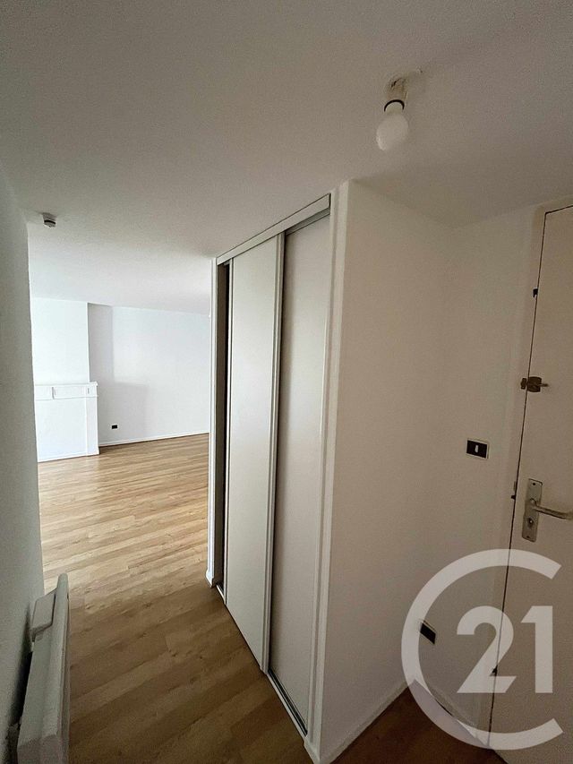 Appartement T2 à louer - 2 pièces - 46.0 m2 - ORNANS - 25 - FRANCHE-COMTE - Century 21 Avenir Immobilier