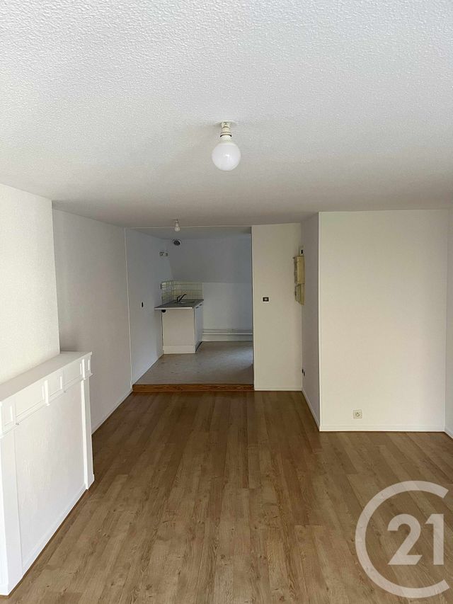 Appartement T2 à louer - 2 pièces - 46.0 m2 - ORNANS - 25 - FRANCHE-COMTE - Century 21 Avenir Immobilier