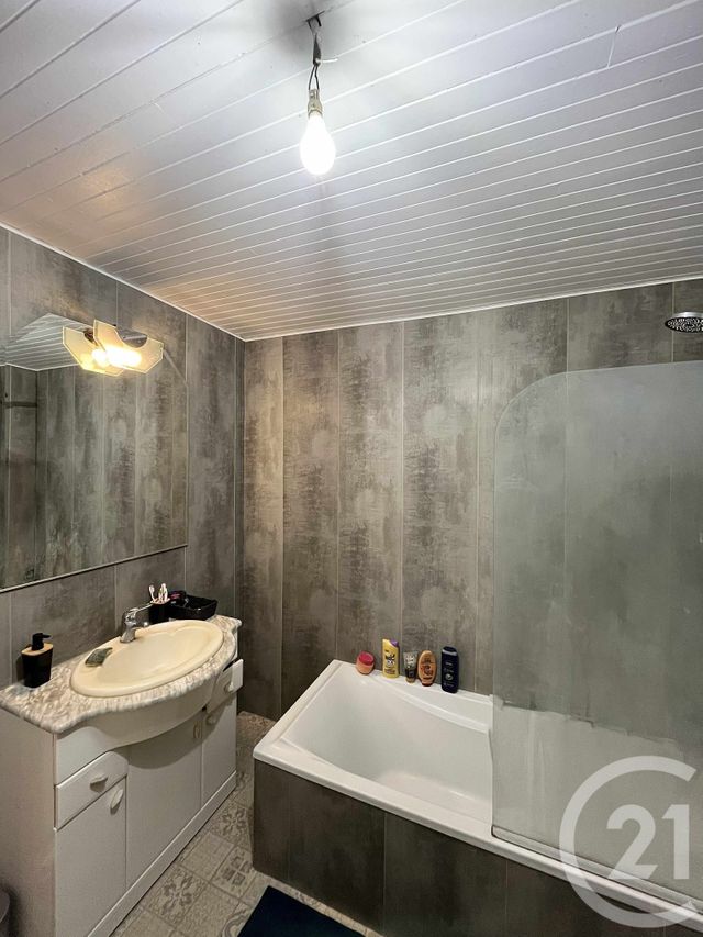 Appartement à louer - 4 pièces - 108.0 m2 - LANDRESSE - 25 - FRANCHE-COMTE - Century 21 Avenir Immobilier