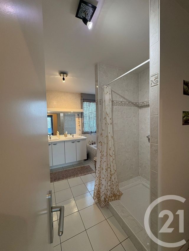 Appartement F4 à vendre - 4 pièces - 99.0 m2 - VALDAHON - 25 - FRANCHE-COMTE - Century 21 Avenir Immobilier