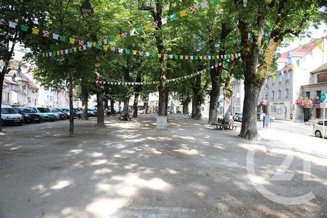 Appartement F3 à vendre - 3 pièces - 61.6 m2 - ORNANS - 25 - FRANCHE-COMTE - Century 21 Avenir Immobilier