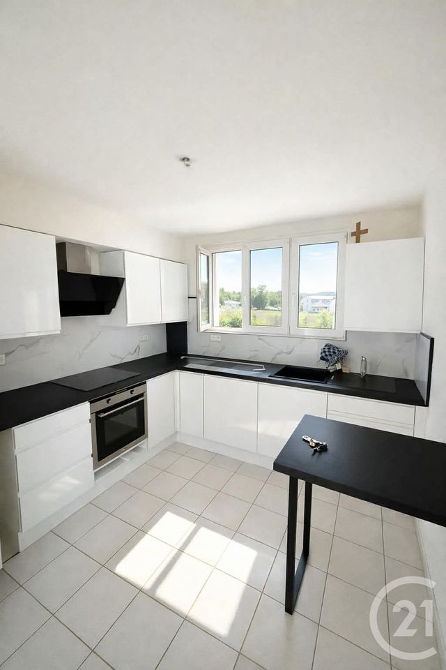 Appartement F4 à louer ORCHAMPS VENNES