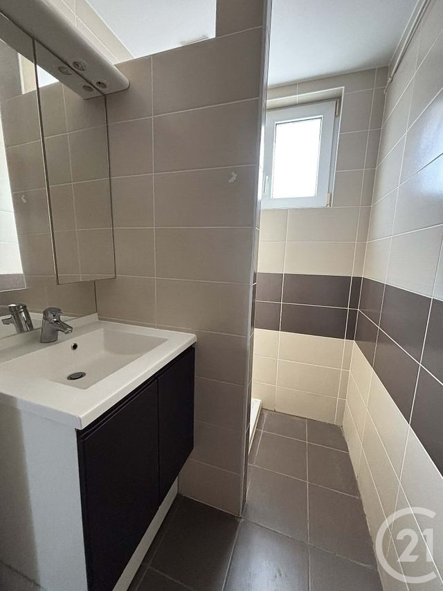 Appartement F4 à louer - 4 pièces - 87.27 m2 - ORCHAMPS VENNES - 25 - FRANCHE-COMTE - Century 21 Avenir Immobilier