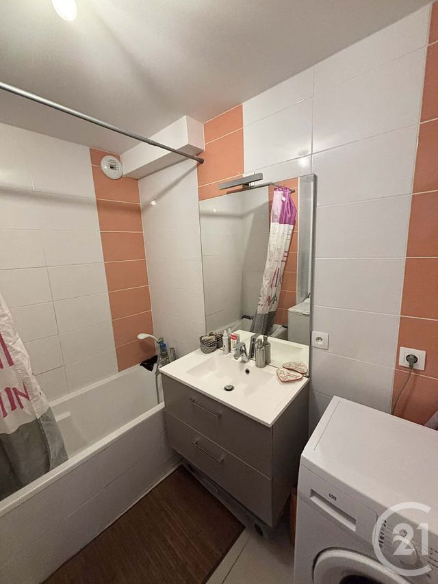 Appartement F3 à louer - 3 pièces - 85.5 m2 - ETALANS - 25 - FRANCHE-COMTE - Century 21 Avenir Immobilier