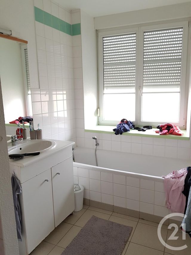 Appartement F4 à louer - 4 pièces - 81.0 m2 - AVOUDREY - 25 - FRANCHE-COMTE - Century 21 Avenir Immobilier