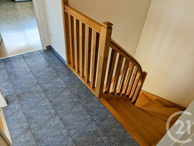 Appartement F4 à louer - 4 pièces - 92.0 m2 - VALDAHON - 25 - FRANCHE-COMTE - Century 21 Avenir Immobilier