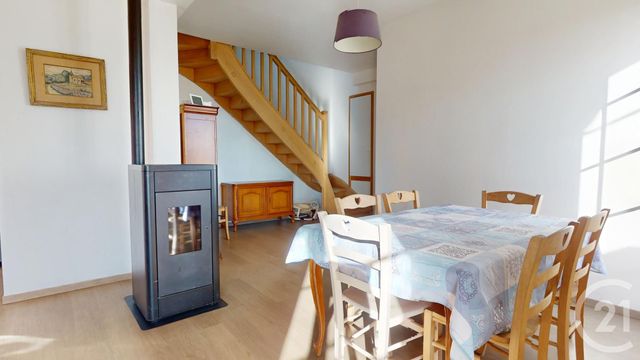 maison à louer - 6 pièces - 120.0 m2 - LAVIRON - 25 - FRANCHE-COMTE - Century 21 Avenir Immobilier