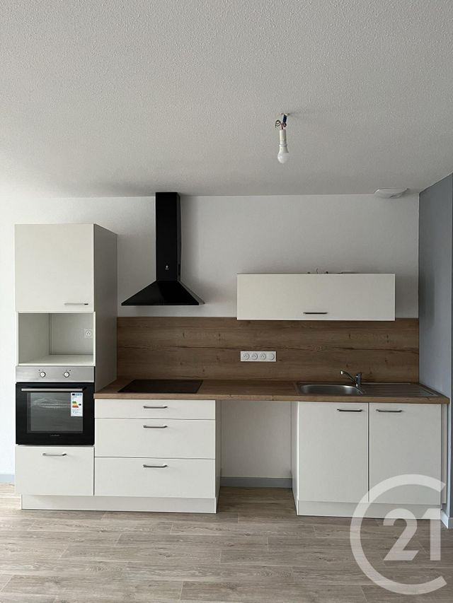 Appartement à louer PIERREFONTAINE LES VARANS