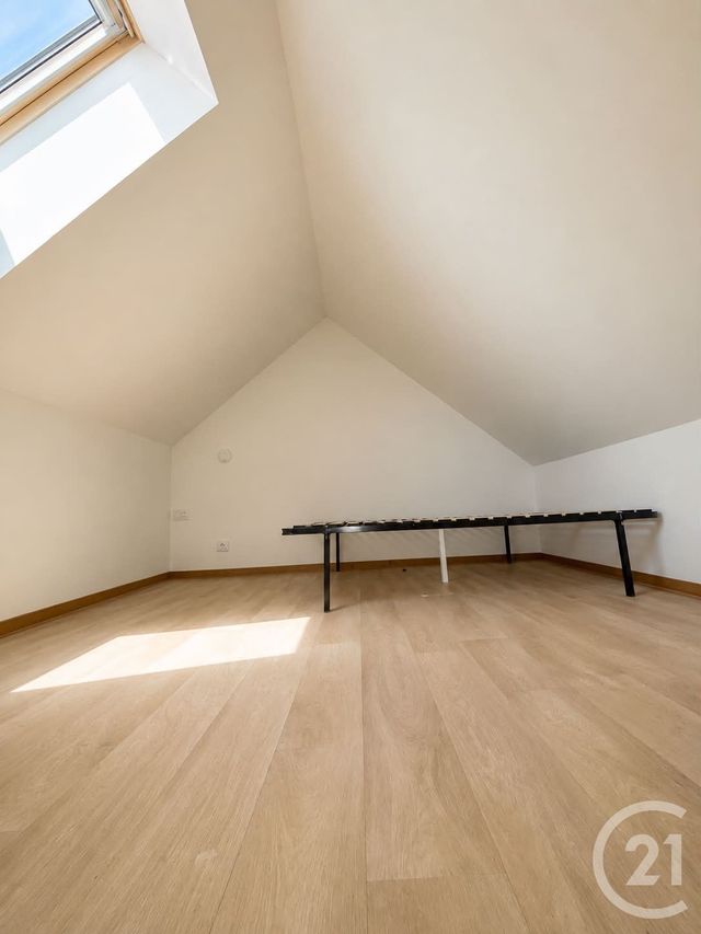 Appartement à louer - 3 pièces - 45.0 m2 - ORNANS - 25 - FRANCHE-COMTE - Century 21 Avenir Immobilier