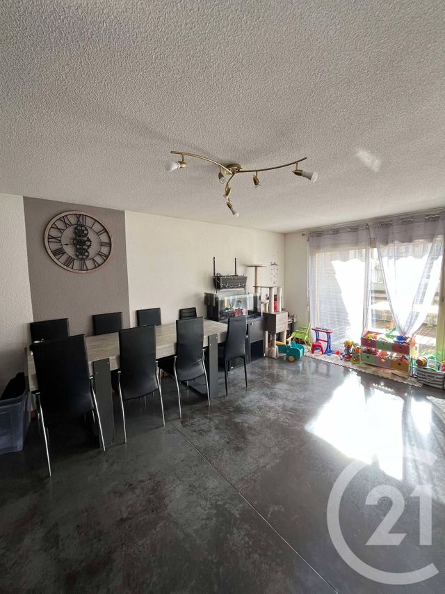 Appartement F3 à louer - 4 pièces - 135.0 m2 - VERNIERFONTAINE - 25 - FRANCHE-COMTE - Century 21 Avenir Immobilier