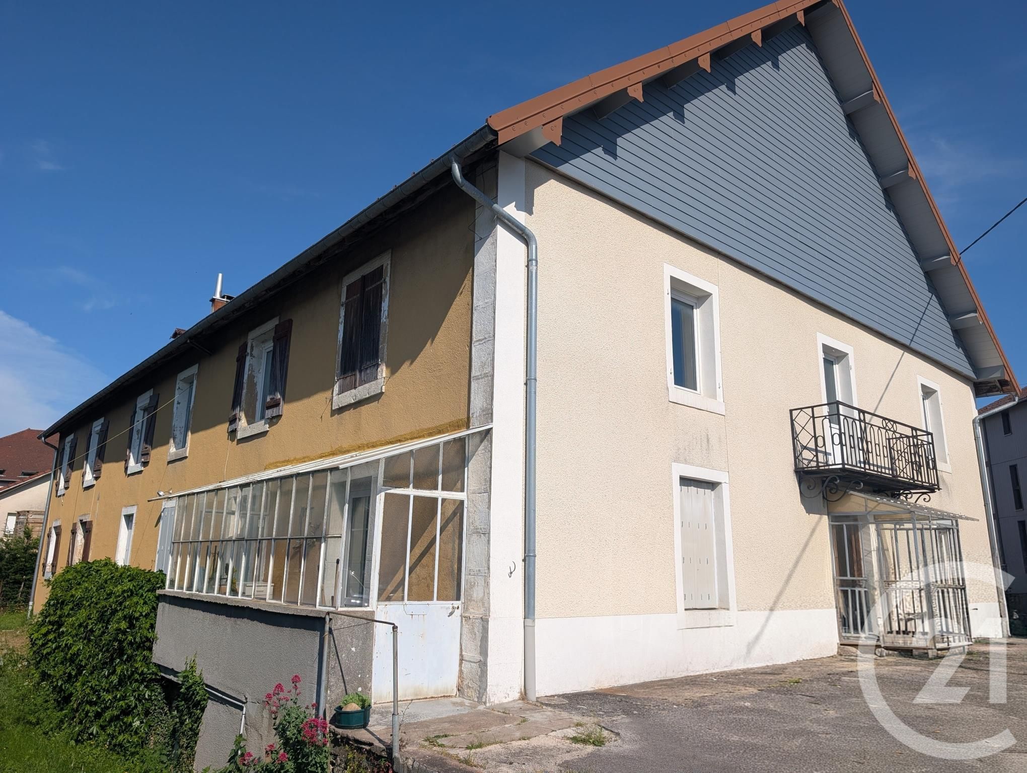 Appartement à vendre - 4 pièces - 92.0 m2 - VALDAHON - 25 - FRANCHE-COMTE - Century 21 Avenir Immobilier