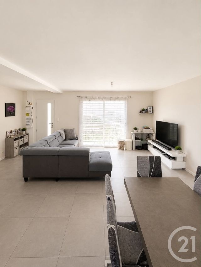 maison à louer - 5 pièces - 115.0 m2 - ETALANS - 25 - FRANCHE-COMTE - Century 21 Avenir Immobilier
