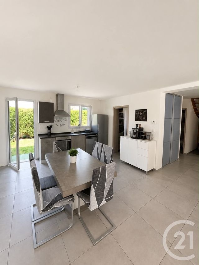maison à louer - 5 pièces - 115.0 m2 - ETALANS - 25 - FRANCHE-COMTE - Century 21 Avenir Immobilier