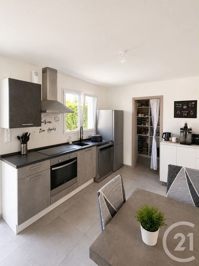 maison à louer - 5 pièces - 115.0 m2 - ETALANS - 25 - FRANCHE-COMTE - Century 21 Avenir Immobilier