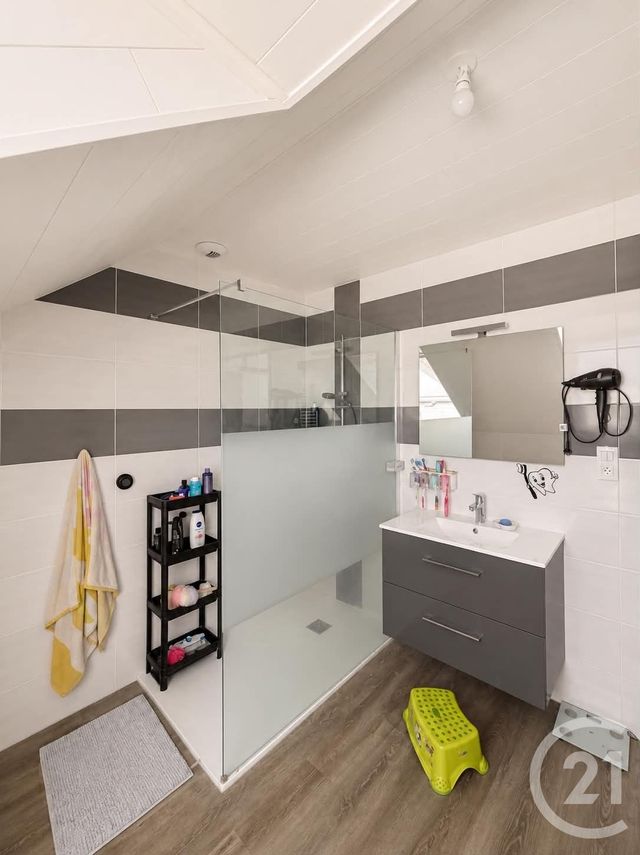 maison à louer - 5 pièces - 115.0 m2 - ETALANS - 25 - FRANCHE-COMTE - Century 21 Avenir Immobilier