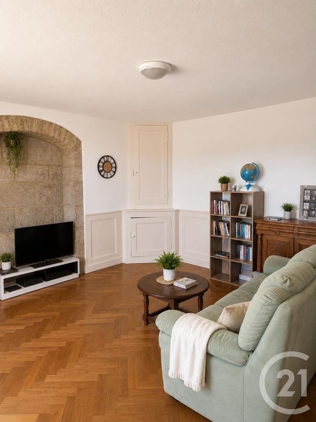 Appartement à louer - 4 pièces - 105.0 m2 - AVOUDREY - 25 - FRANCHE-COMTE - Century 21 Avenir Immobilier
