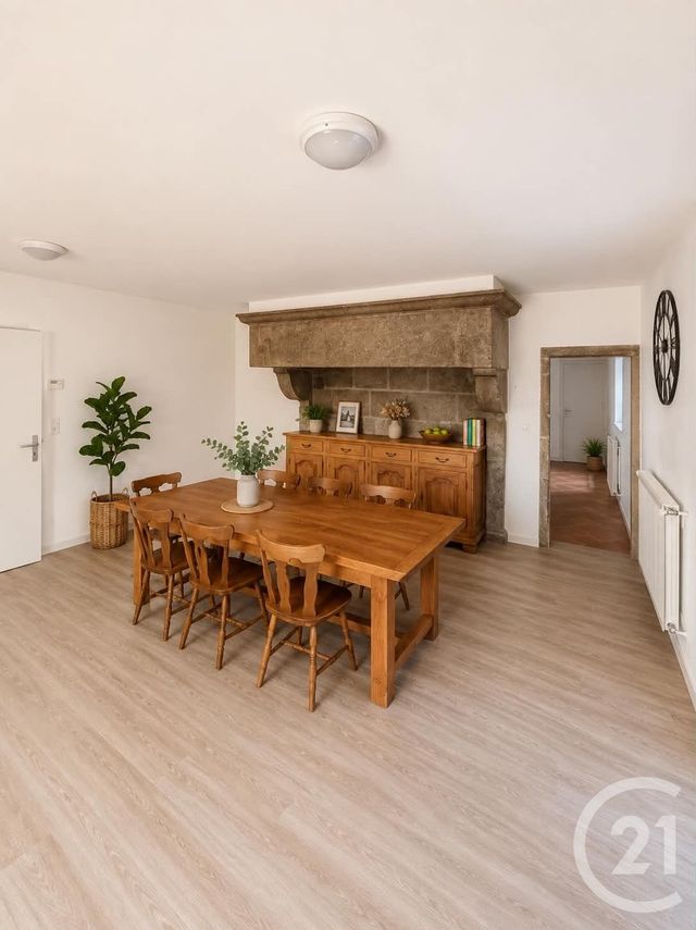 Appartement à louer - 4 pièces - 105.0 m2 - AVOUDREY - 25 - FRANCHE-COMTE - Century 21 Avenir Immobilier