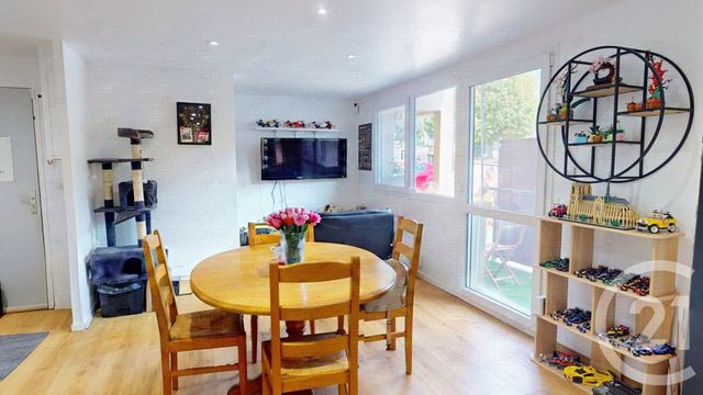 Appartement à vendre - 3 pièces - 61.0 m2 - VALDAHON - 25 - FRANCHE-COMTE - Century 21 Avenir Immobilier