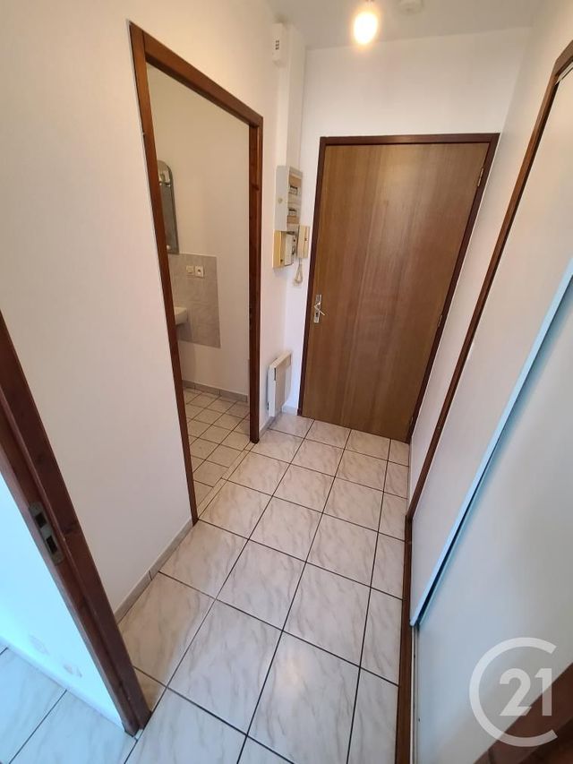 Appartement F1 à louer - 1 pièce - 29.4 m2 - VALDAHON - 25 - FRANCHE-COMTE - Century 21 Avenir Immobilier