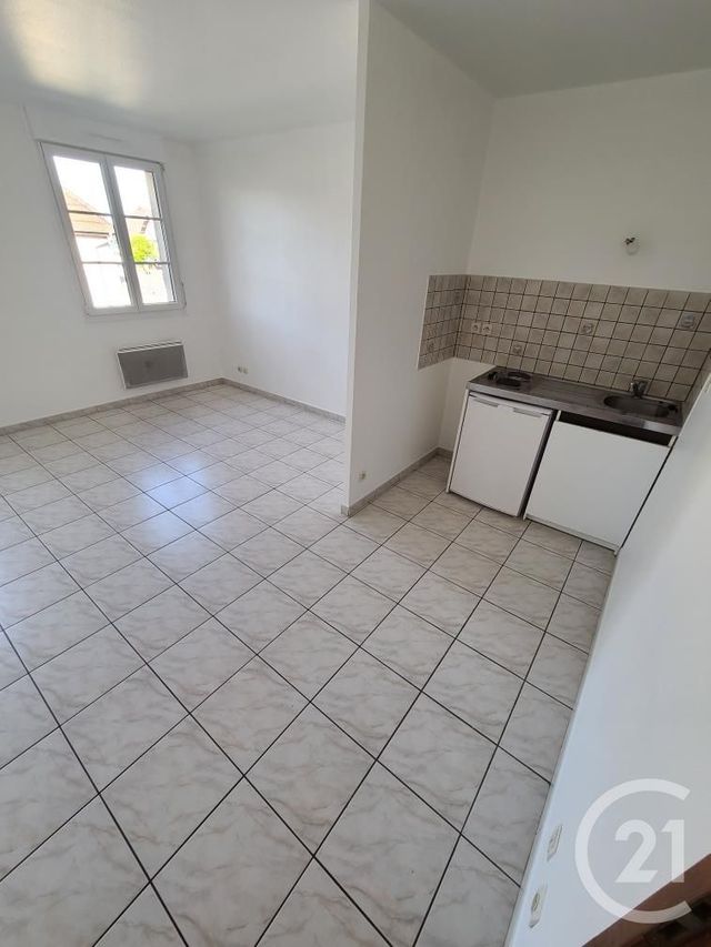Appartement F1 à louer - 1 pièce - 29.4 m2 - VALDAHON - 25 - FRANCHE-COMTE - Century 21 Avenir Immobilier