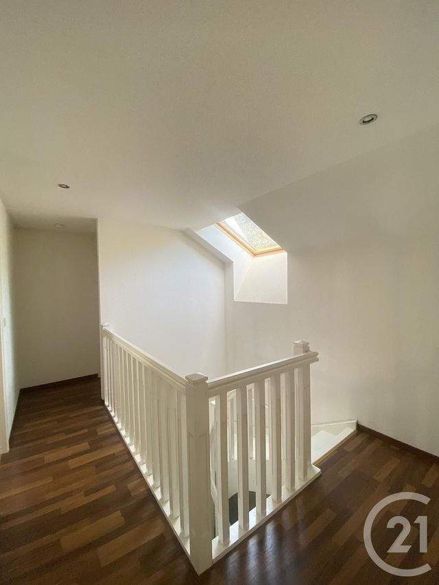 Appartement F6 à louer - 6 pièces - 116.3 m2 - VERCEL VILLEDIEU LE CAMP - 25 - FRANCHE-COMTE - Century 21 Avenir Immobilier