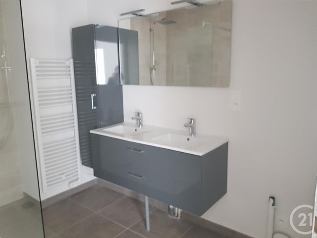 Appartement F4 à louer - 4 pièces - 94.4 m2 - VALDAHON - 25 - FRANCHE-COMTE - Century 21 Avenir Immobilier