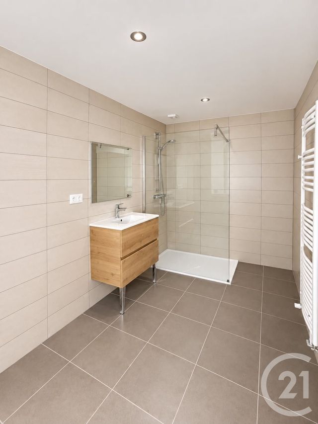 Appartement à louer - 2 pièces - 88.0 m2 - PIERREFONTAINE LES VARANS - 25 - FRANCHE-COMTE - Century 21 Avenir Immobilier