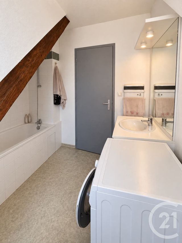 Appartement F4 à louer - 4 pièces - 77.0 m2 - AVOUDREY - 25 - FRANCHE-COMTE - Century 21 Avenir Immobilier