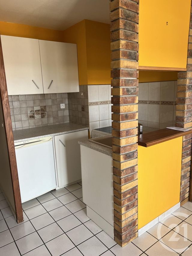 Appartement F2 à louer - 2 pièces - 36.0 m2 - VALDAHON - 25 - FRANCHE-COMTE - Century 21 Avenir Immobilier