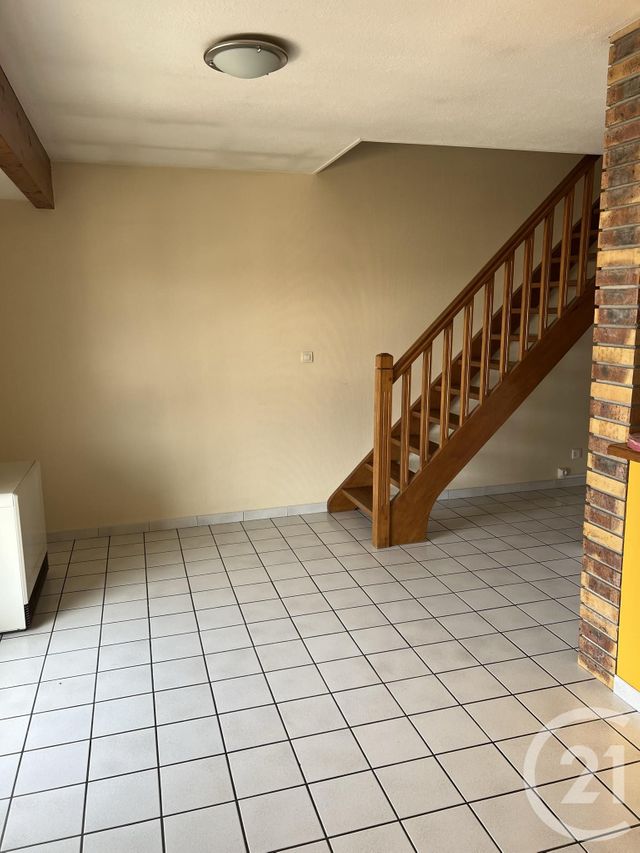 Appartement F2 à louer - 2 pièces - 36.0 m2 - VALDAHON - 25 - FRANCHE-COMTE - Century 21 Avenir Immobilier