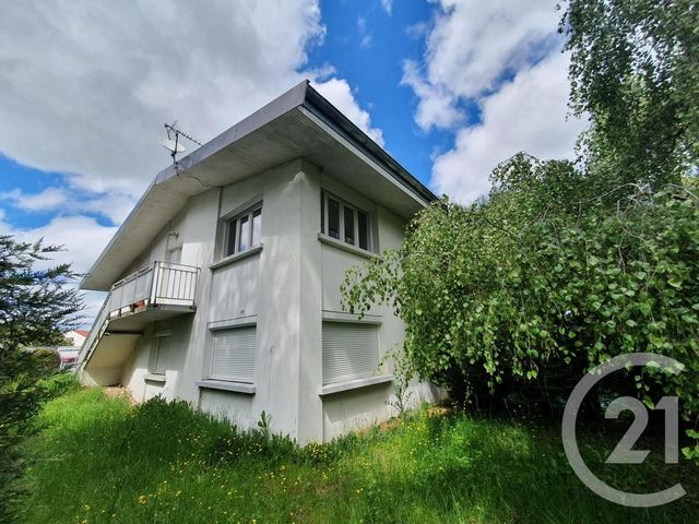 Appartement F4 à louer - 4 pièces - 92.0 m2 - VALDAHON - 25 - FRANCHE-COMTE - Century 21 L'Immobilier Du Plateau Appartement F4 à louer - 4 pièces - 92.0 m2 - VALDAHON - 25 - FRANCHE-COMTE - Century 21 L'Immobilier Du Plateau