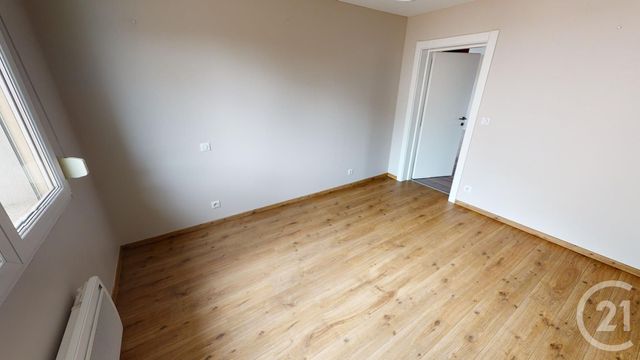 Afficher la photo en grand Appartement F4 à vendre - 4 pièces - 99.05 m2 - VALDAHON - 25 - FRANCHE-COMTE - Century 21 L'Immobilier Du Plateau