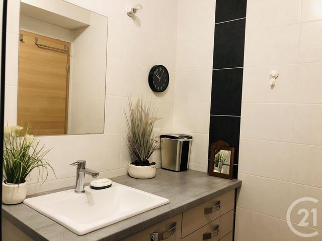 Appartement F3 à louer - 3 pièces - 70.0 m2 - VALDAHON - 25 - FRANCHE-COMTE - Century 21 L'Immobilier Du Plateau Appartement F3 à louer - 3 pièces - 70.0 m2 - VALDAHON - 25 - FRANCHE-COMTE - Century 21 L'Immobilier Du Plateau