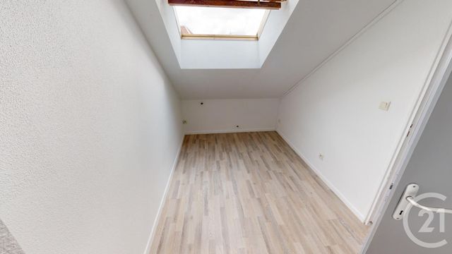 Afficher la photo en grand appartement à vendre - 2 pièces - 16.0 m2 - VALDAHON - 25 - FRANCHE-COMTE - Century 21 L'Immobilier Du Plateau