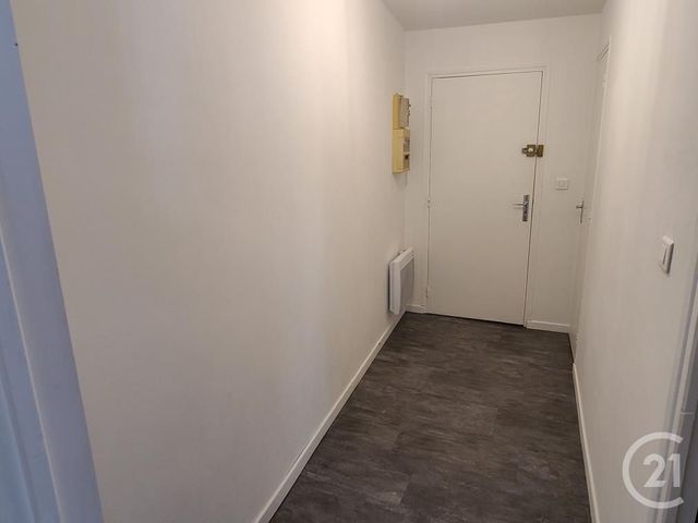 Afficher la photo en grand Appartement F3 à louer - 3 pièces - 62.0 m2 - ORNANS - 25 - FRANCHE-COMTE - Century 21 L'Immobilier Du Plateau