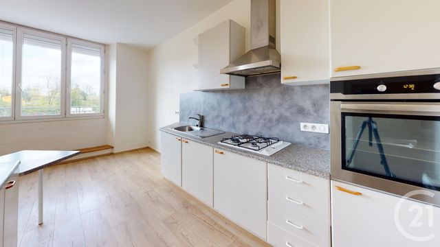 Afficher la photo en grand Appartement F3 à louer - 4 pièces - 83.12 m2 - VALDAHON - 25 - FRANCHE-COMTE - Century 21 L'Immobilier Du Plateau