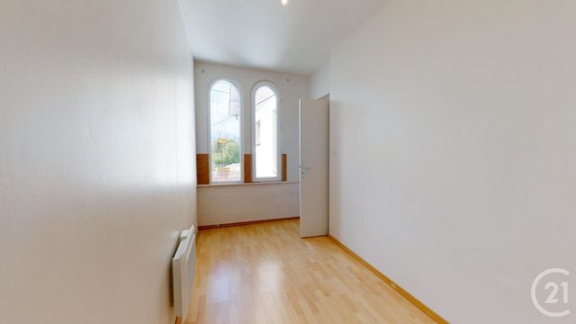 Afficher la photo en grand Appartement F3 à louer - 4 pièces - 83.12 m2 - VALDAHON - 25 - FRANCHE-COMTE - Century 21 L'Immobilier Du Plateau